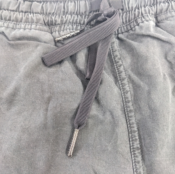 Lululemon Varsity Short, Black - Picture 4 of 6